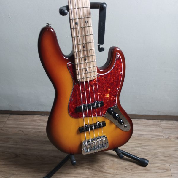 G&L USA Fullerton Deluxe JB-5 Old School Tobacco Sunburst Caribbean Rosewood fingerboard - Gambar 2