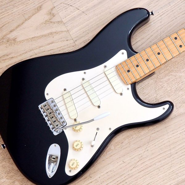 Fender E.G Eric Clapton Signature " BLACKIE " w/ Case - Gambar 2