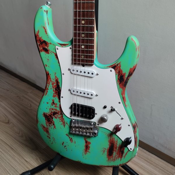 James Tyler Guitars USA Studio Elite HD Barn Find With Hardcase - Gambar 2
