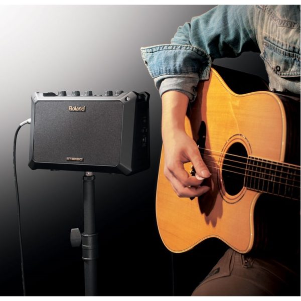 Roland MOBILE Cube AC Acoustic Chorus 5-watt 2x4 inch Combo Amp - Gambar 4