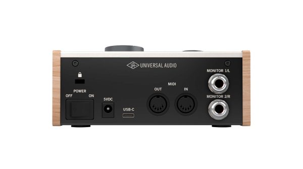 Universal Audio Volt 176 1-in/2-out USB 2.0 Audio Interface with Vintage Mic Preamp, 76 Compressor - Gambar 4