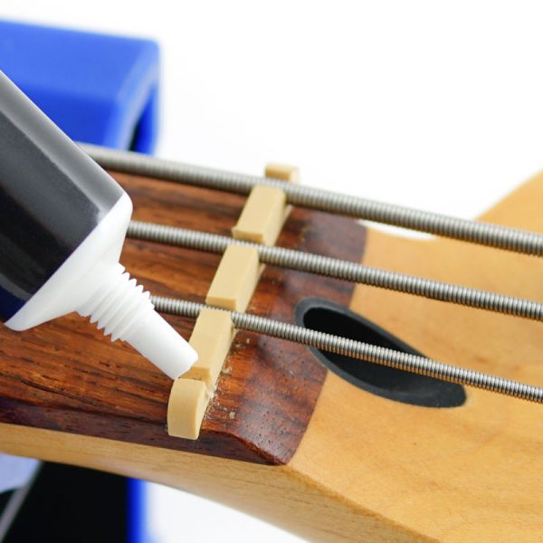 Music Nomad Tune-It Lubricant for Nut, saddle, Bridge etc MN106 - Gambar 3