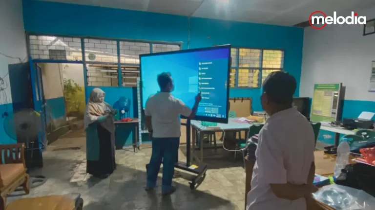 Rekomendasi Interactive Flat Panel (Smartboard)