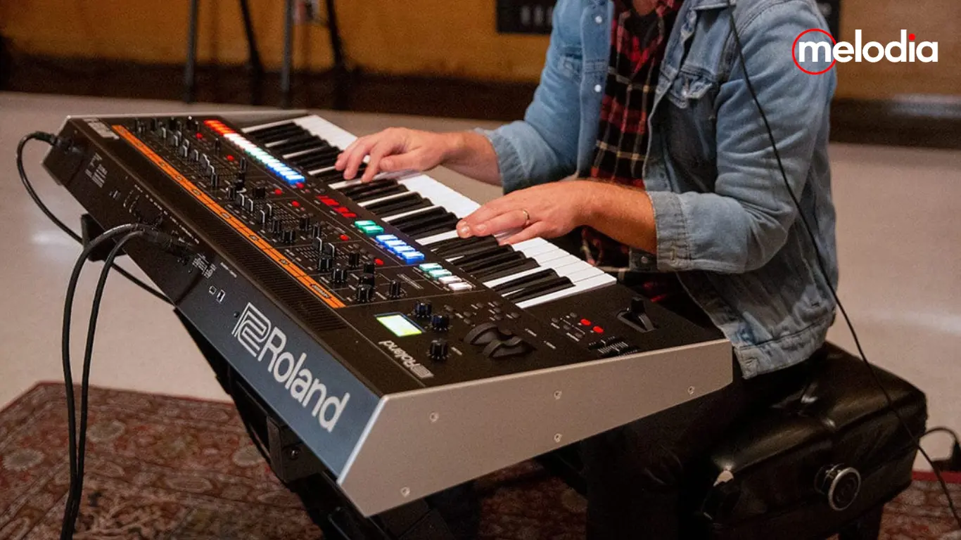 Roland Jupiter-X 61: Synthesizer Ikonik dengan Teknologi ZEN-Core yang Menghidupkan Kembali Legenda Roland