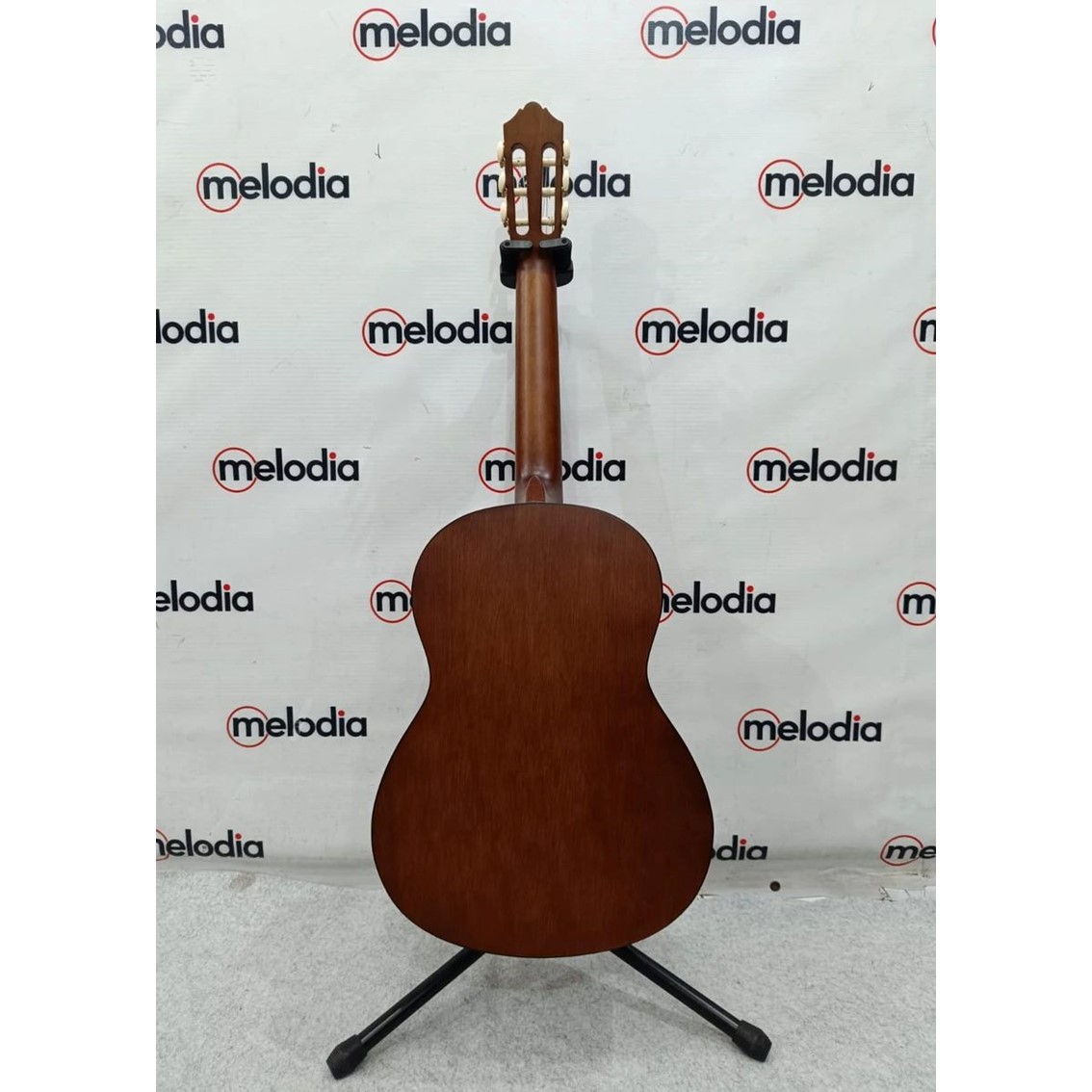 Yamaha C315 Classic Guitar - Gambar 3