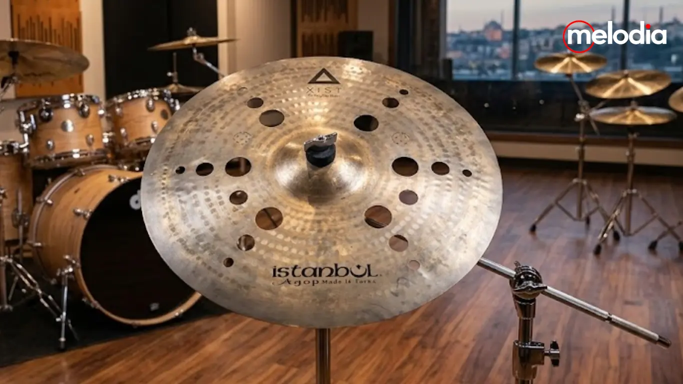 Istanbul Agop XIST 17” Dark Crash