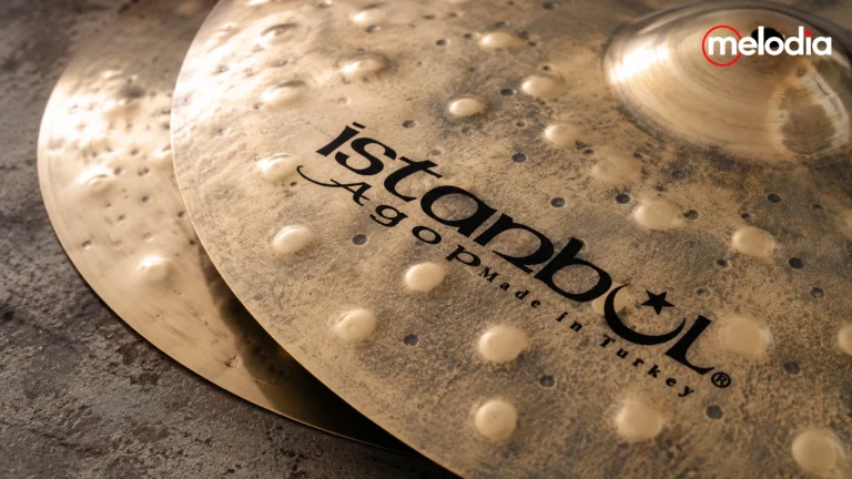 Istanbul Agop Xist Dry Dark Brilliant